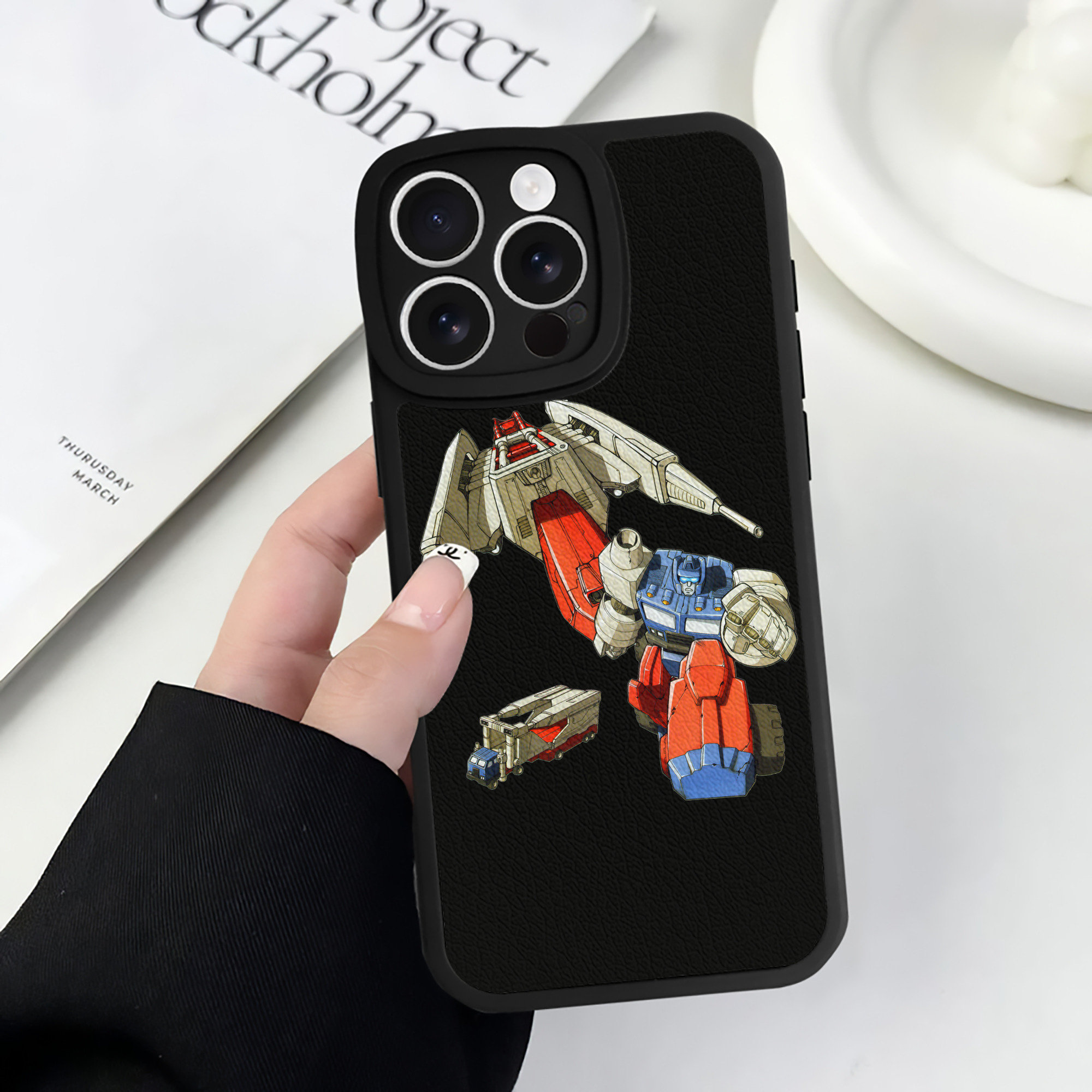（画像用）  【iPhone 16シリーズ対応】シリコンスマホケース（レザー調） 材質：シリコン